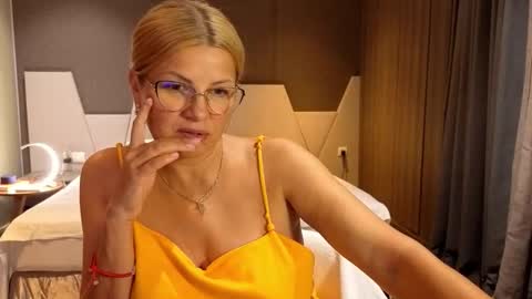 Daisy online show from 11/21/25, 10:25