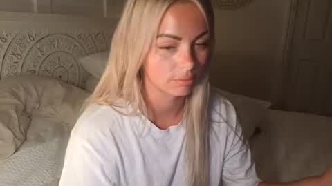 Snapshot of daisydreams_cumtrue chatting on 07/21/26, 10:56 Daisy Dreams online show from 07/21/26, 10:56