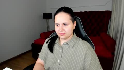 Snapshot of daisyharts chatting on 06/30/26, 05:14 DaisyHarts online show from 06/30/26, 05:14