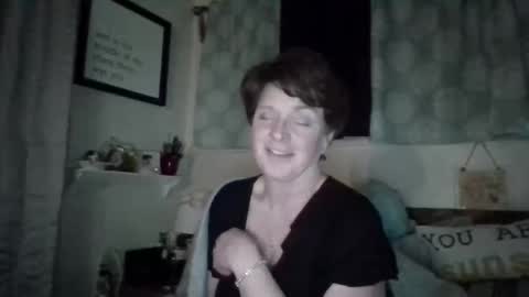 Snapshot of daisylays chatting on 01/16/25, 07:38 daisy online show from 01/16/25, 07:38