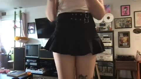 Snapshot of daisymynx chatting on 04/08/26, 12:54 daisymynx online show from 04/08/26, 12:54