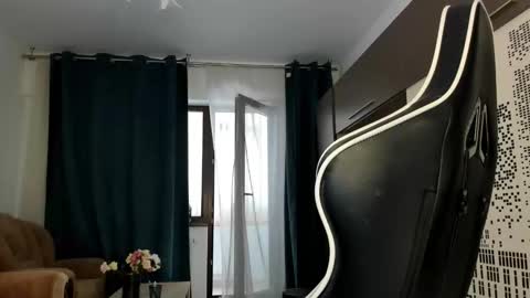 Beatrice online show from 03/19/26, 11:36