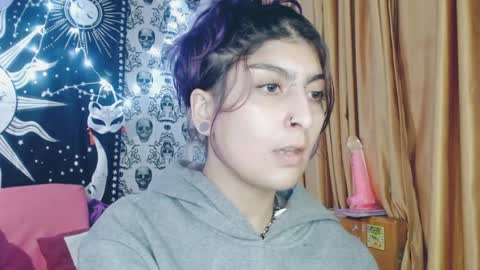    --  -- help me reach 100 hands up  online show from 02/09/25, 03:32