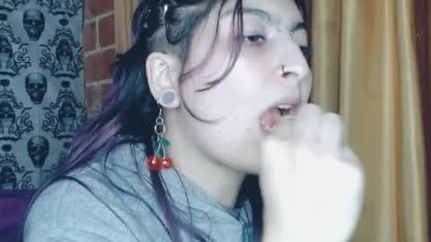    --  -- help me reach 100 hands up  online show from 02/12/25, 07:02