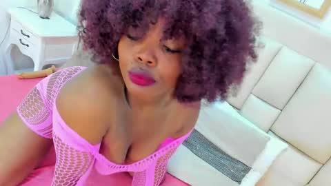 Brisa   online show from 10/18/25, 11:33