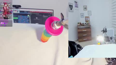 daki_ume_ online show from 10/23/25, 02:33