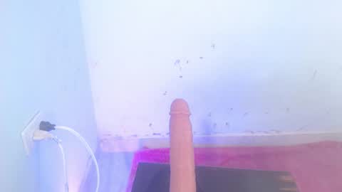 VALENTINA  online show from 10/22/25, 08:03