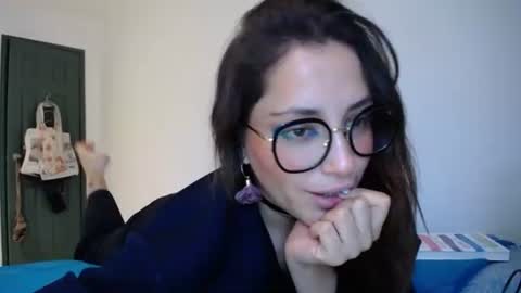 IG  dakotasofiaa online show from 03/12/26, 10:16