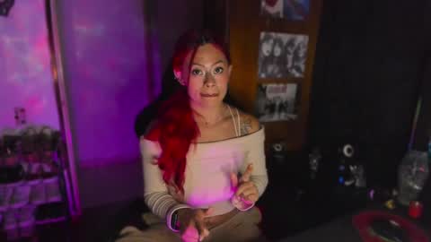 Snapshot of dakota_crab chatting on 01/10/25, 12:49 Dakota Crab online show from 01/10/25, 12:49