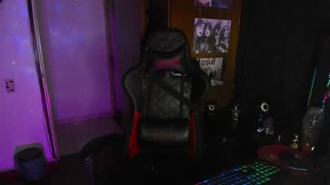 Snapshot of dakota_crab chatting on 01/27/25, 01:05 Dakota Crab online show from 01/27/25, 01:05