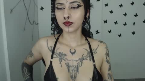 dakota online show from 03/01/25, 01:43