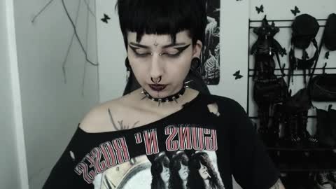 dakota online show from 10/23/25, 02:33