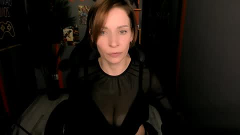 Snapshot of dakota_shelton chatting on 04/27/26, 05:27 Dakota online show from 04/27/26, 05:27