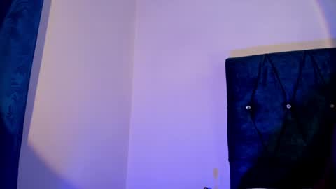 Snapshot of dakota_skyyyy chatting on 06/12/26, 05:45 Mariana online show from 06/12/26, 05:45