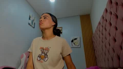 dakota_x18 online show from 10/15/25, 09:15