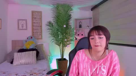 Snapshot of dakotaa_01 chatting on 11/07/25, 02:17 dakotaa online show from 11/07/25, 02:17