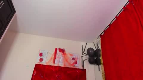 dakotaholand online show from 10/15/25, 12:44