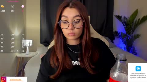 dakottaa__ online show from 12/19/24, 02:12