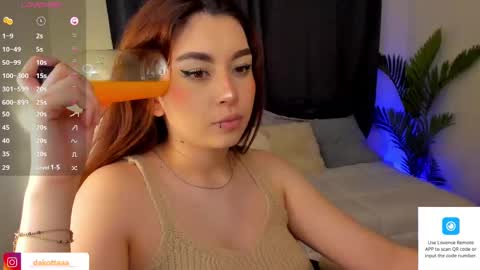 dakottaa__ online show from 02/26/25, 11:15