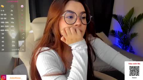 dakottaa__ online show from 03/12/25, 11:12