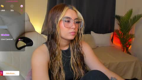 dakottaa__ online show from 05/31/26, 12:08