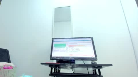  Ren  online show from 02/19/25, 03:28