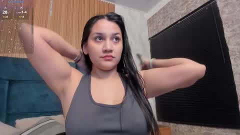 Snapshot of dalia_alissa chatting on 02/13/26, 12:01 Violeta online show from 02/13/26, 12:01