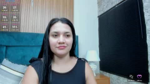 Snapshot of dalia_alissa chatting on 04/07/26, 12:16 Violeta online show from 04/07/26, 12:16