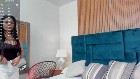 Snapshot of dalia_alissa chatting on 05/30/26, 12:24 Violeta online show from 05/30/26, 12:24
