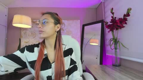 Snapshot of dalia_garrett chatting on 01/20/25, 01:00 Dalia online show from 01/20/25, 01:00