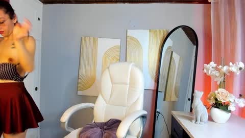 Snapshot of dalia_garrett chatting on 02/04/25, 01:59 Dalia online show from 02/04/25, 01:59