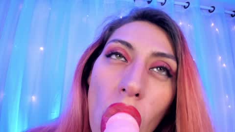 Snapshot of dalia_garrett chatting on 02/05/25, 05:53 Dalia online show from 02/05/25, 05:53