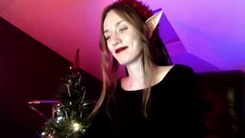 Dalia  online show from 12/24/24, 02:22