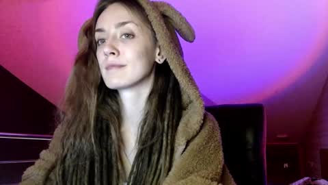 Dalia  online show from 01/16/25, 10:10