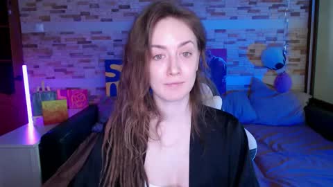 Snapshot of dalia_peach chatting on 02/16/26, 10:00 Dalia online show from 02/16/26, 10:00