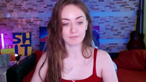 Snapshot of dalia_peach chatting on 05/24/26, 10:42 Dalia online show from 05/24/26, 10:42