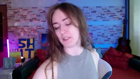 Snapshot of dalia_peach chatting on 05/25/26, 11:05 Dalia online show from 05/25/26, 11:05