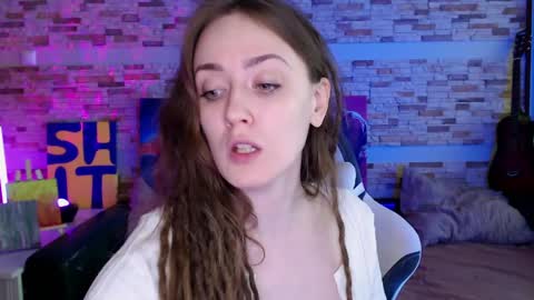 Snapshot of dalia_peach chatting on 06/11/26, 10:13 Dalia online show from 06/11/26, 10:13
