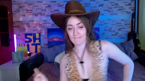Snapshot of dalia_peach chatting on 06/19/26, 10:19 Dalia online show from 06/19/26, 10:19