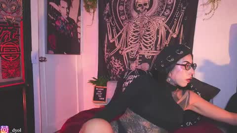 dalia_vorhees online show from 02/17/26, 01:57