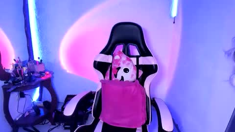 Dalia April online show from 03/13/26, 10:16