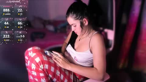 Dalia April online show from 04/18/26, 05:11