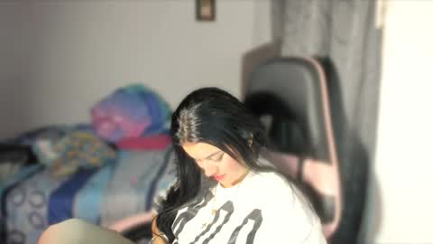 Dalia April online show from 05/12/26, 02:41