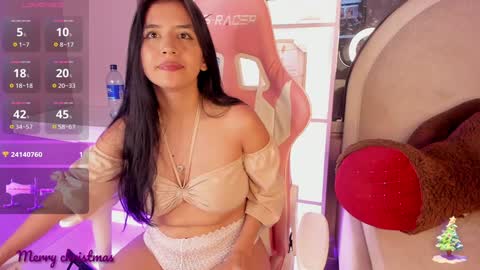 leila williams online show from 01/01/25, 08:35