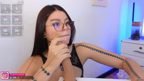 Dalia online show from 01/26/25, 02:56