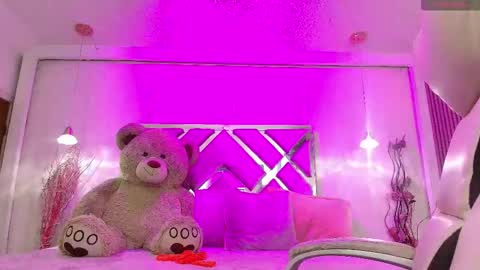 Daliia    online show from 10/30/25, 01:56