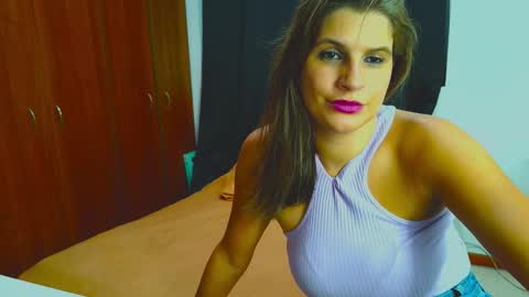 Dalila online show from 09/30/25, 05:12