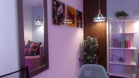 Dalila  online show from 04/17/26, 06:11