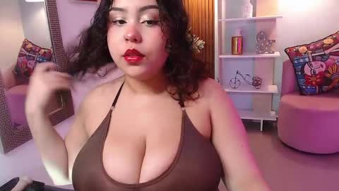 Snapshot of dalila_sky chatting on 05/14/26, 06:47 Dalila online show from 05/14/26, 06:47