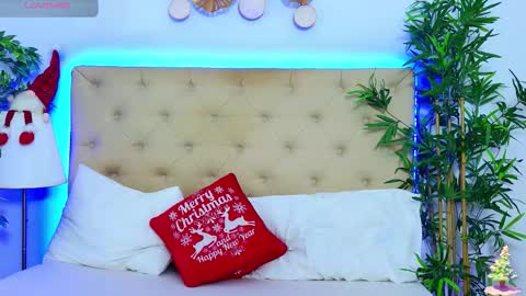 daliyaa_ online show from 12/18/25, 01:06